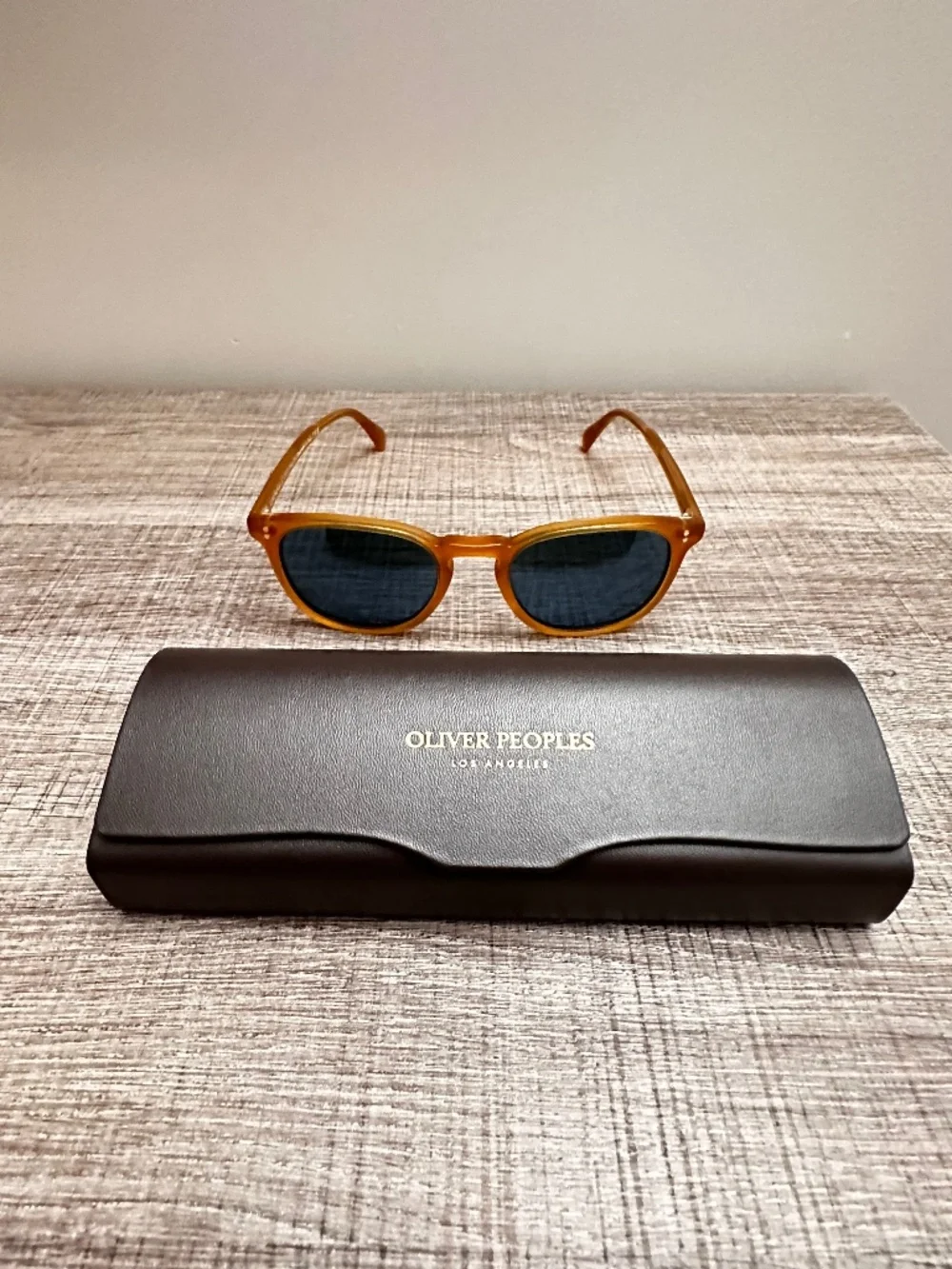 OLIVER PEOPLES / FINLEY ESQ. SUN OV  AMBER ACETATE